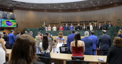 Mulheres de mérito abrilhantam solenidade no Legislativo