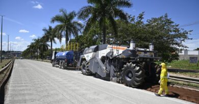 Goinfra alerta motoristas para a interdição de trechos das duas pistas, próximo ao viaduto da Castelo Branco (Foto: Frederico Augusto)