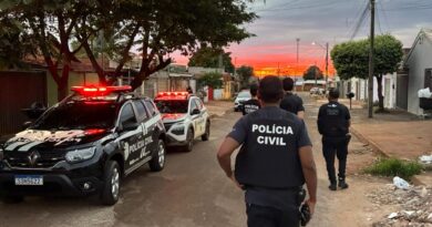 Mais de 250 policiais civis participam da operação, que cumpre mandados judiciais e reforça o enfrentamento qualificado às organizações criminosas (Fotos: Polícia Civil)