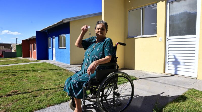 Com investimento de R$ 12,7 milhões, iniciativa garante dignidade a pessoas em situação de vulnerabilidade social no Sudeste goiano (Foto: Jota Eurípedes e Remisson Sales)