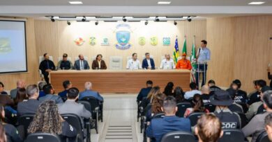 Governo de Goiás entrega R$ 12,7 milhões em veículos e equipamentos para segurança pública