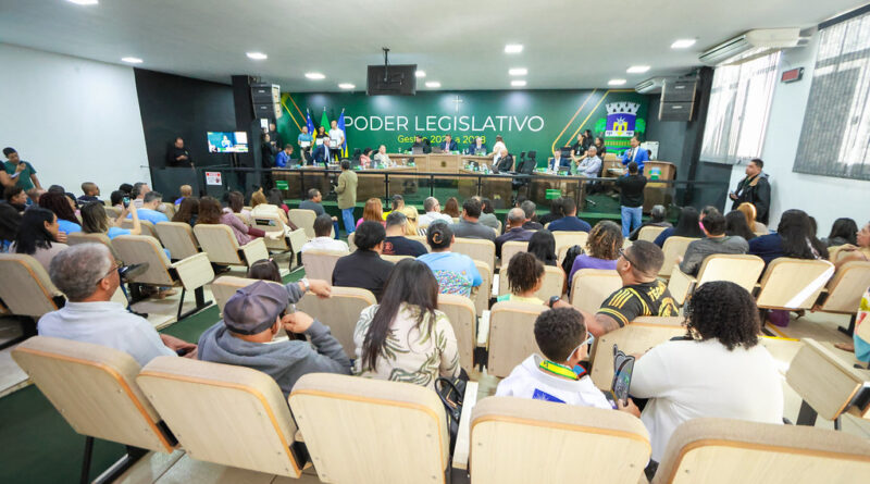 Vereadores aprovam projeto e apresentam demandas por melhorias em infraestrutura, mobilidade e inclusão social