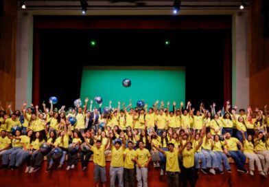 : A estudante de Valparaíso de Goiás, Débora Costa, está entre os 200 selecionados para a imersão cultural.