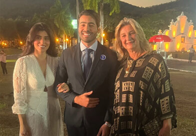Dra. Zeli prestigia entrega da Ordem do Mérito Anhanguera na cidade de Goiás