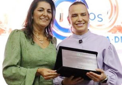 Presidente do CREA, Adriana Rezende e governadora do DF, Celina Leão