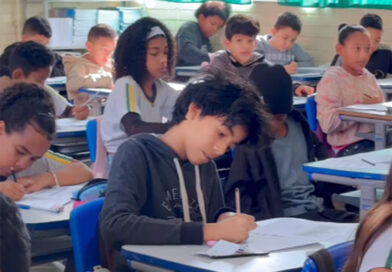 Escolas de Valparaíso de Goiás retomam atividades e dão início ao segundo semestre letivo