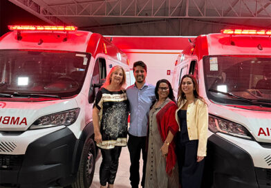Com entrega de duas novas ambulâncias, deputada Dra. Zeli fortalece atendimento do SAMU em Valparaíso