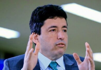 Daniel Vilela define Adriano Rocha Lima como vice para as eleições de 2026 em Goiás