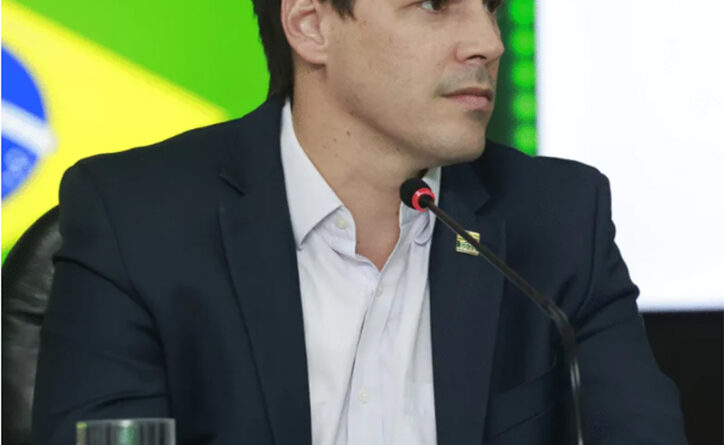 Daniel Vilela lidera disputa pelo governo de Goiás em 1º e 2º turno, diz Quaest