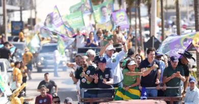 Primeira ação da campanha de Daniel Vilela impressiona pelo volume de carros e gente nas ruas no Entorno do DF