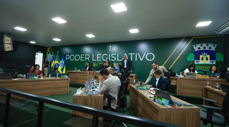 Sessão reúne projetos e indicações com foco em saúde, mobilidade e melhorias urbanas