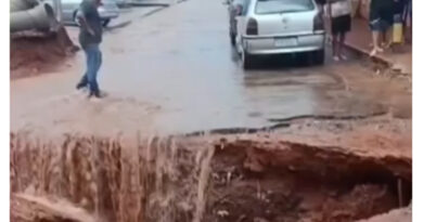 Temporal provoca estragos e deixa rastro de destruição em Valparaíso