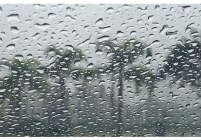 Frente fria deve trazer chuva forte, raios e ventos de até 60 km/h para Goiás