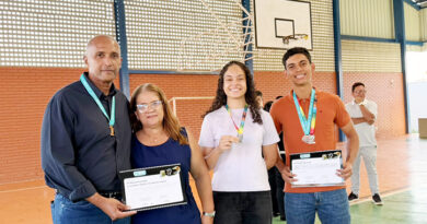 Valparaíso celebra conquistas de estudantes na OBMEP com entrega de medalhas, regionais, estaduais e nacionais