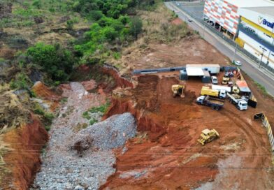 Valparaíso retoma obras na VOÇOROCA da BR-040 e ações contra erosões