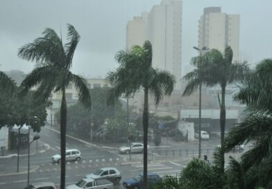 Goiás tem alerta amarelo para chuvas intensas, trovoadas e ventos de até 60 km/h