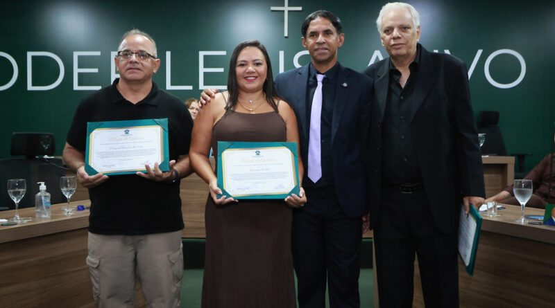 Educadores têm trajetórias reconhecidas em Sessão Especial em homenagem ao Dia do Professor