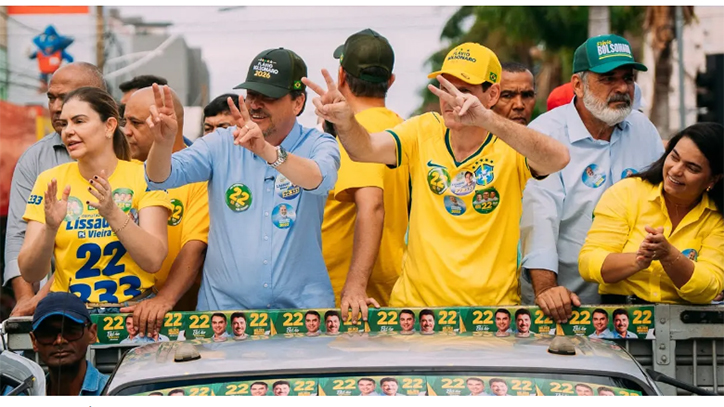 Wilder Morais encerra campanha com carreatas em Goiás